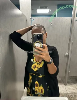 itsyourgirlrainafree / itsyourgirlshelina nude photo #0011