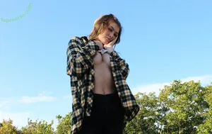 ittybittyclubxo / ittybittyyxo nude photo #0012