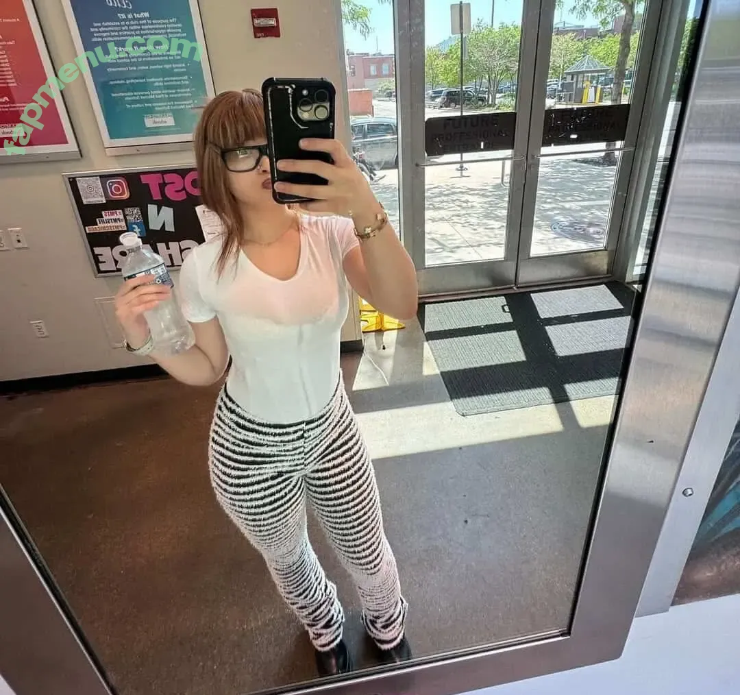 Itz Whitechina nude photo #0023 (itzwhitechina / theangelmariee)