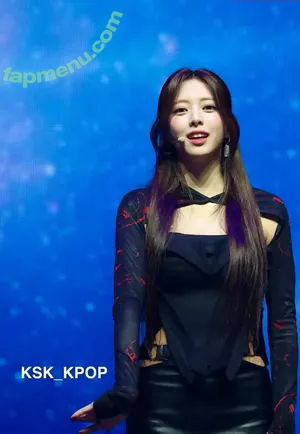 itzy.all.in.us / Shin Yu Na / Yuna ITZY / 유나 nude photo #0275