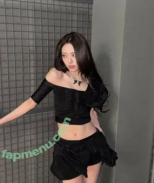 itzy.all.in.us / Shin Yu Na / Yuna ITZY / 유나 nude photo #0297