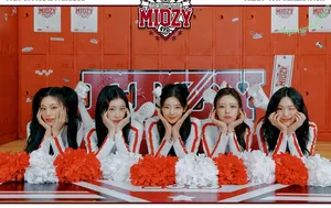 itzy.all.in.us / Shin Yu Na / Yuna ITZY / 유나 nude photo #0306