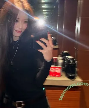 itzy.all.in.us / Shin Yu Na / Yuna ITZY / 유나 nude photo #0322