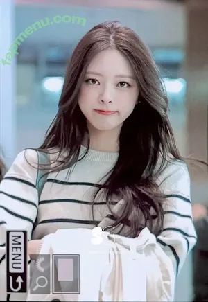 itzy.all.in.us / Shin Yu Na / Yuna ITZY / 유나 nude photo #0331