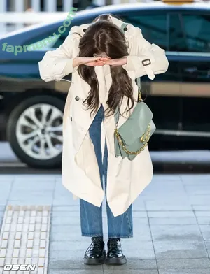 itzy.all.in.us / Shin Yu Na / Yuna ITZY / 유나 nude photo #0333