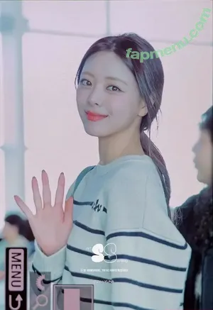 itzy.all.in.us / Shin Yu Na / Yuna ITZY / 유나 nude photo #0341