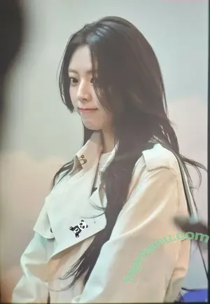 itzy.all.in.us / Shin Yu Na / Yuna ITZY / 유나 nude photo #0346