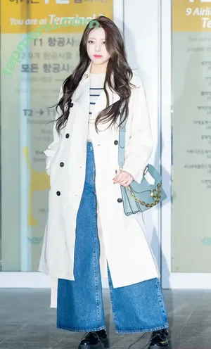 itzy.all.in.us / Shin Yu Na / Yuna ITZY / 유나 nude photo #0364