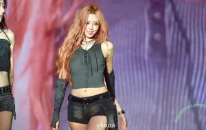 itzy.all.in.us / Shin Yu Na / Yuna ITZY / 유나 nude photo #0532
