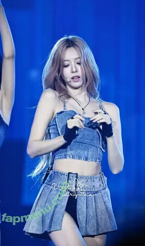itzy.all.in.us / Shin Yu Na / Yuna ITZY / 유나 nude photo #0536