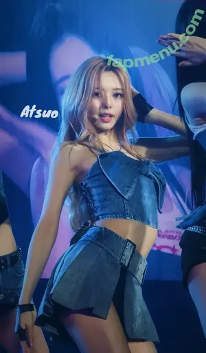 itzy.all.in.us / Shin Yu Na / Yuna ITZY / 유나 nude photo #0541