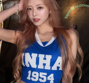 itzy.all.in.us / Shin Yu Na / Yuna ITZY / 유나 nude photo #0548