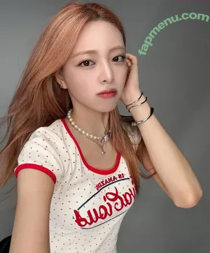 itzy.all.in.us / Shin Yu Na / Yuna ITZY / 유나 nude photo #0565