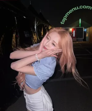 itzy.all.in.us / Shin Yu Na / Yuna ITZY / 유나 nude photo #0566