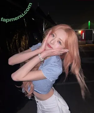 itzy.all.in.us / Shin Yu Na / Yuna ITZY / 유나 nude photo #0567