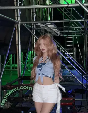 itzy.all.in.us / Shin Yu Na / Yuna ITZY / 유나 nude photo #0578