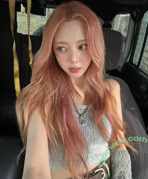itzy.all.in.us / Shin Yu Na / Yuna ITZY / 유나 nude photo #0602
