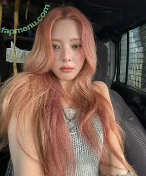 itzy.all.in.us / Shin Yu Na / Yuna ITZY / 유나 nude photo #0603