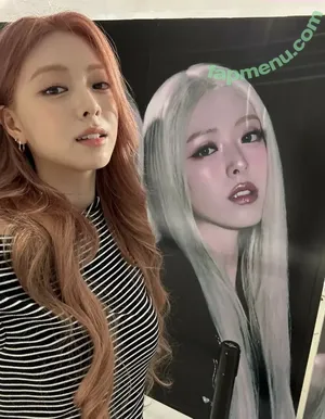itzy.all.in.us / Shin Yu Na / Yuna ITZY / 유나 nude photo #0618