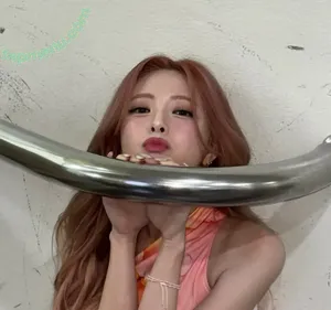 itzy.all.in.us / Shin Yu Na / Yuna ITZY / 유나 nude photo #0629