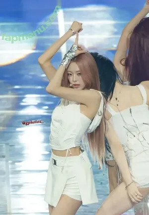 itzy.all.in.us / Shin Yu Na / Yuna ITZY / 유나 nude photo #0644