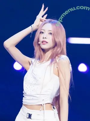 itzy.all.in.us / Shin Yu Na / Yuna ITZY / 유나 nude photo #0653