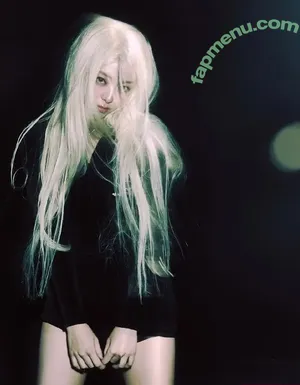 itzy.all.in.us / Shin Yu Na / Yuna ITZY / 유나 nude photo #0658