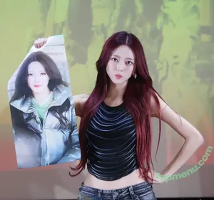 itzy.all.in.us / Shin Yu Na / Yuna ITZY / 유나 nude photo #0822