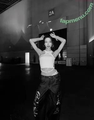 itzy.all.in.us / Shin Yu Na / Yuna ITZY / 유나 nude photo #0853