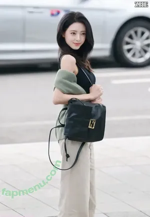 itzy.all.in.us / Shin Yu Na / Yuna ITZY / 유나 nude photo #0910