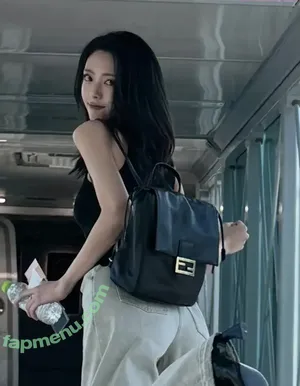 itzy.all.in.us / Shin Yu Na / Yuna ITZY / 유나 nude photo #0959