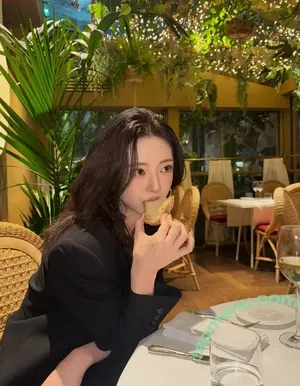 itzy.all.in.us / Shin Yu Na / Yuna ITZY / 유나 nude photo #0965