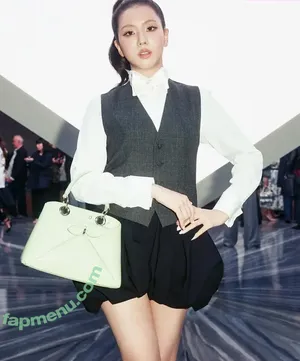 itzy.all.in.us / Shin Yu Na / Yuna ITZY / 유나 nude photo #0983