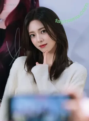 itzy.all.in.us / Shin Yu Na / Yuna ITZY / 유나 nude photo #0988