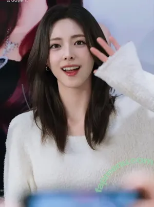 itzy.all.in.us / Shin Yu Na / Yuna ITZY / 유나 nude photo #0989