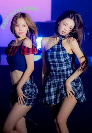itzy.all.in.us / Shin Yu Na / Yuna ITZY / 유나 nude photo #0990