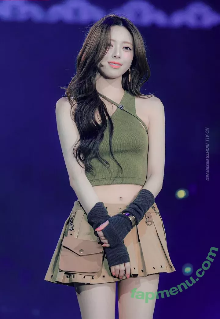 itzy.all.in.us nude photo #0220 (Shin Yu Na / Yuna ITZY / 유나)