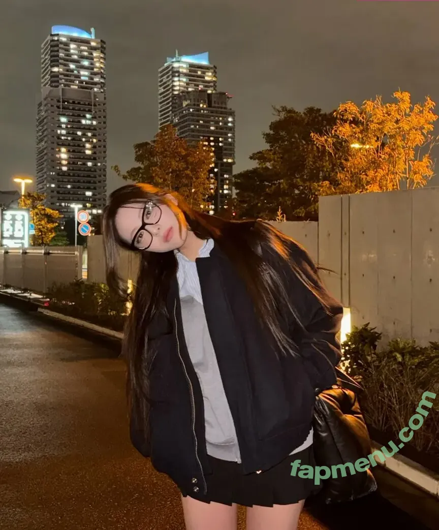 itzy.all.in.us nude photo #0287 (Shin Yu Na / Yuna ITZY / 유나)