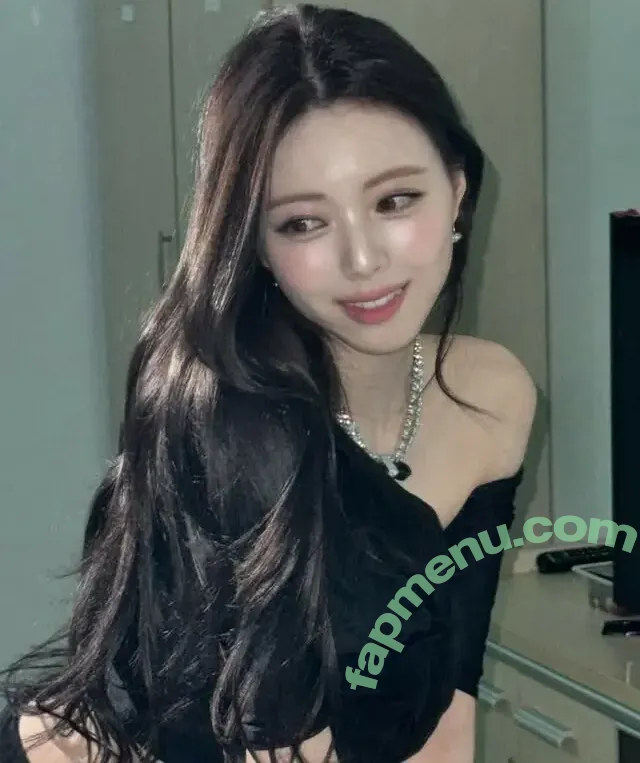 itzy.all.in.us nude photo #0296 (Shin Yu Na / Yuna ITZY / 유나)