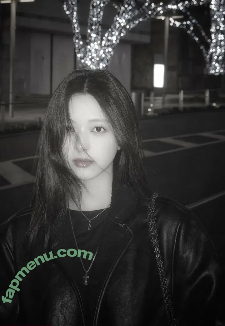 itzy.all.in.us nude photo #0310 (Shin Yu Na / Yuna ITZY / 유나)