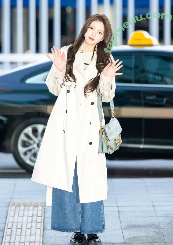 itzy.all.in.us nude photo #0344 (Shin Yu Na / Yuna ITZY / 유나)