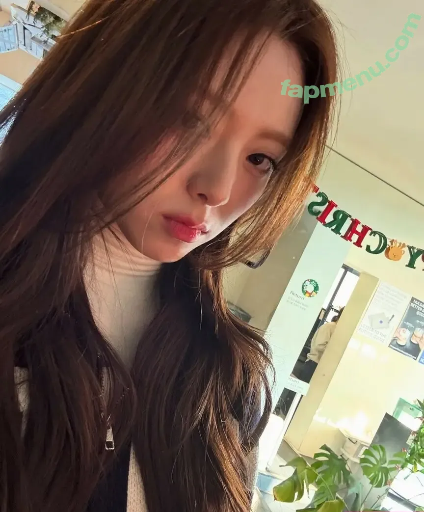 itzy.all.in.us nude photo #0408 (Shin Yu Na / Yuna ITZY / 유나)