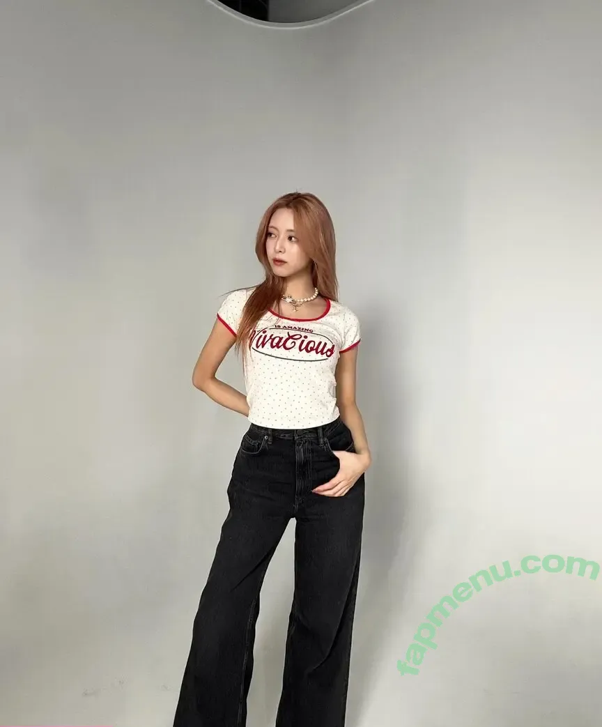 itzy.all.in.us nude photo #0560 (Shin Yu Na / Yuna ITZY / 유나)
