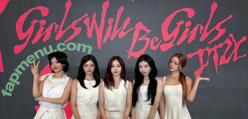 itzy.all.in.us nude photo #0591 (Shin Yu Na / Yuna ITZY / 유나)