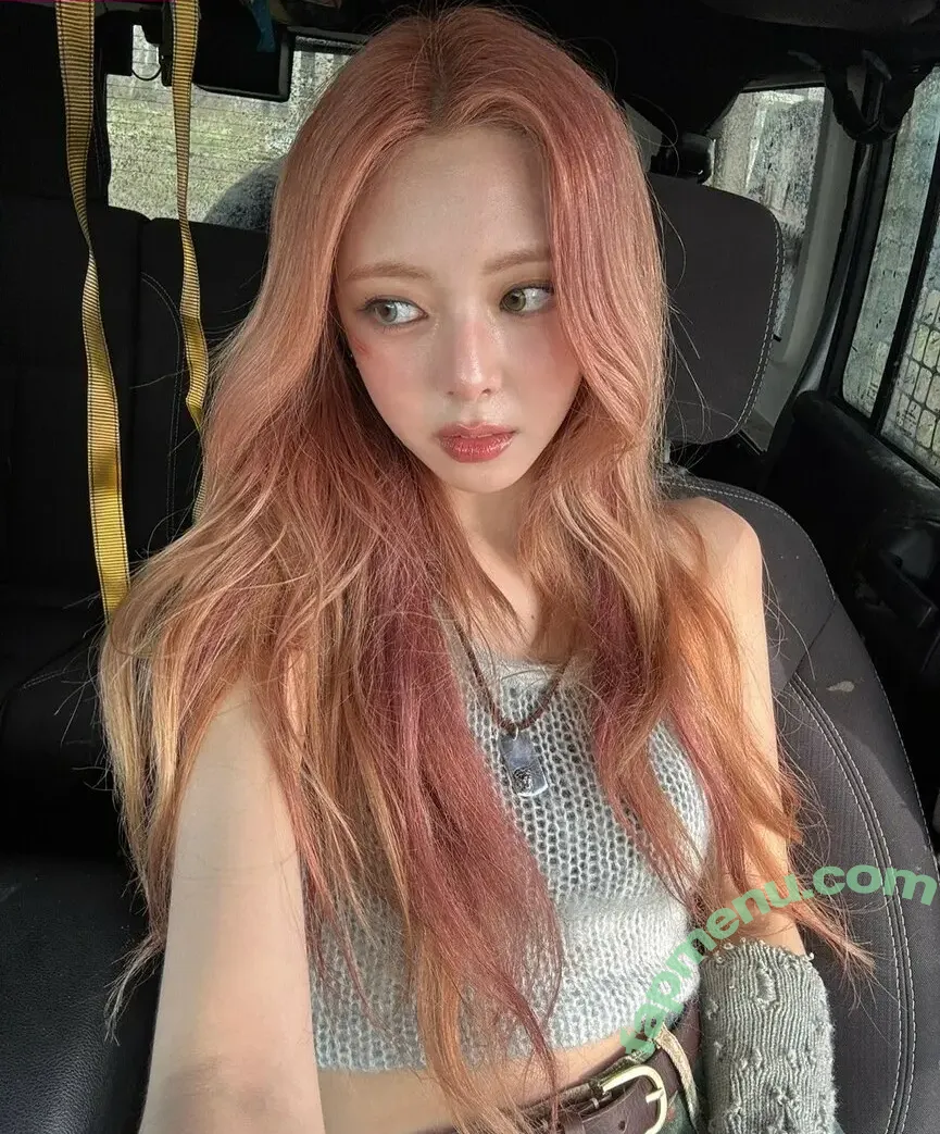 itzy.all.in.us nude photo #0602 (Shin Yu Na / Yuna ITZY / 유나)