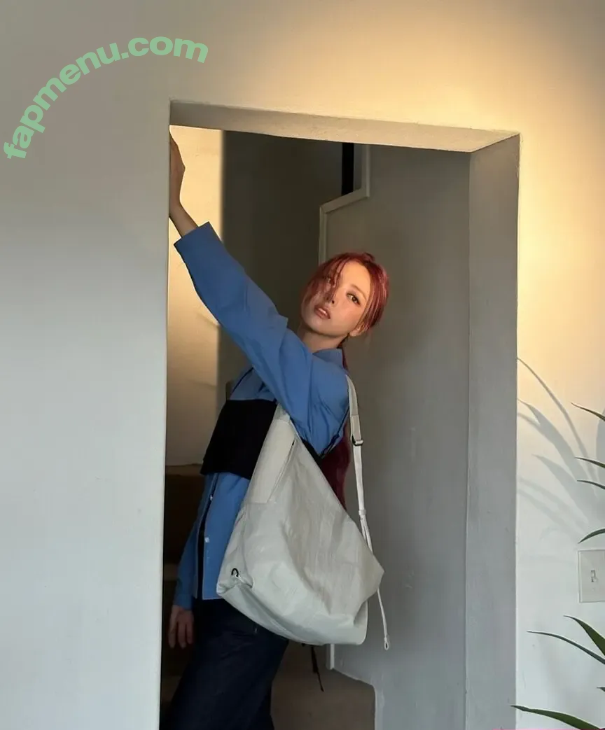 itzy.all.in.us nude photo #0813 (Shin Yu Na / Yuna ITZY / 유나)