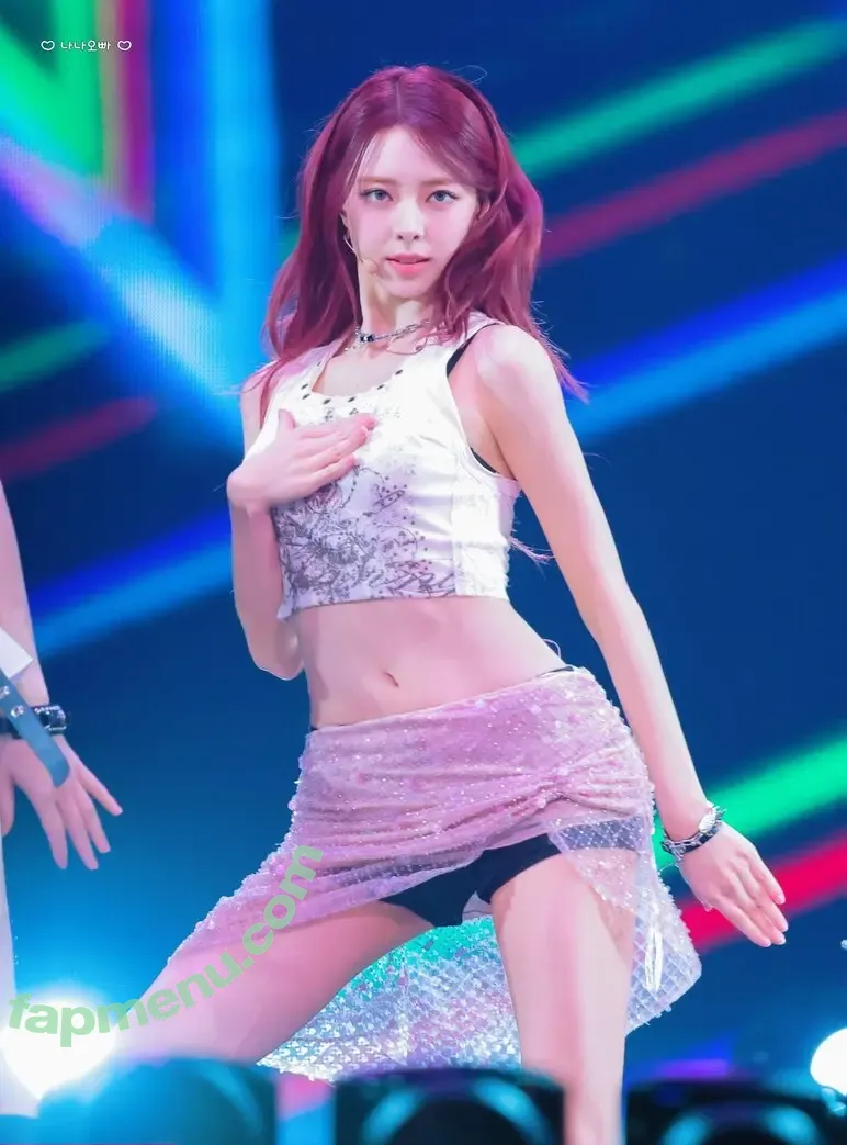 itzy.all.in.us nude photo #0825 (Shin Yu Na / Yuna ITZY / 유나)