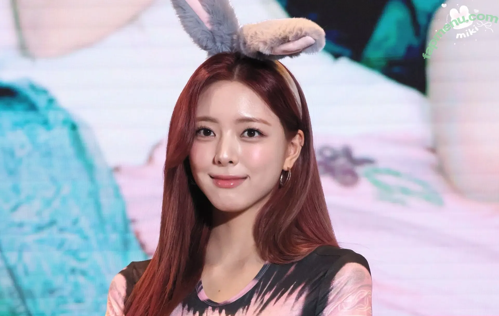 itzy.all.in.us nude photo #0862 (Shin Yu Na / Yuna ITZY / 유나)