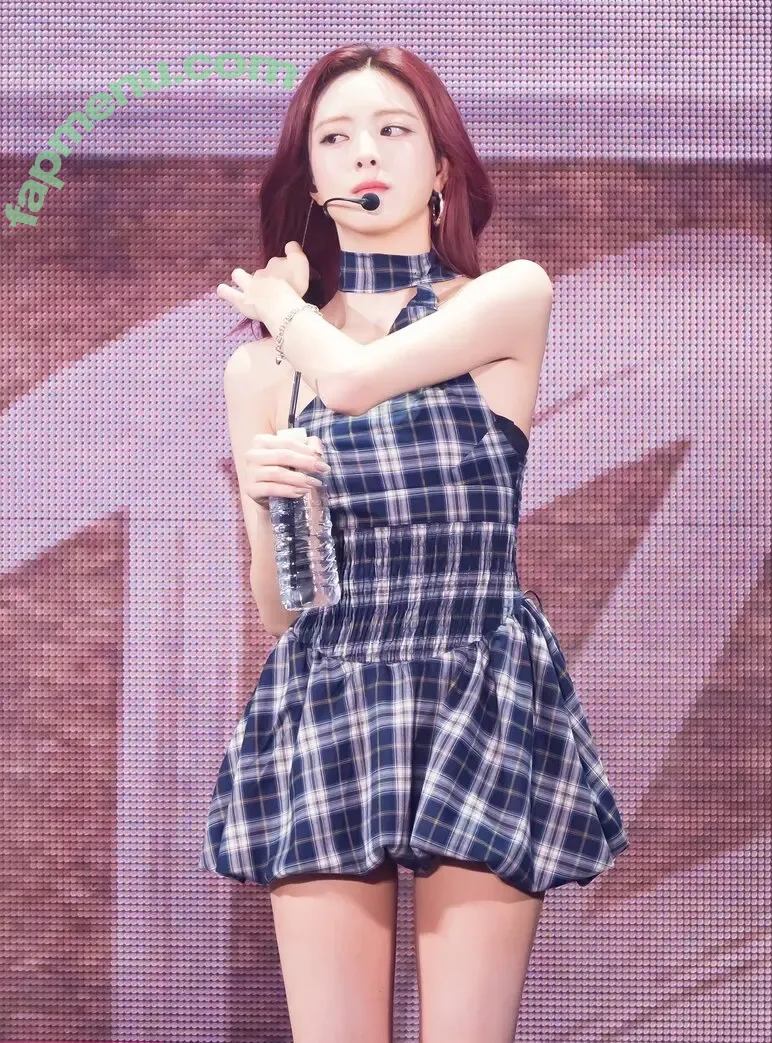 itzy.all.in.us nude photo #0902 (Shin Yu Na / Yuna ITZY / 유나)