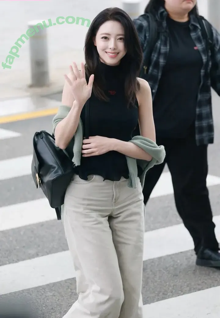 itzy.all.in.us nude photo #0912 (Shin Yu Na / Yuna ITZY / 유나)